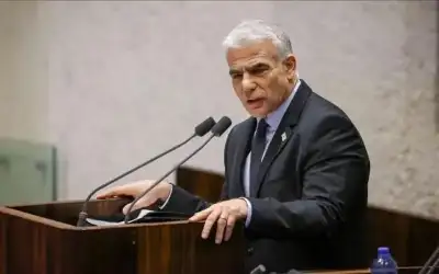 لابيد: فرص إعادة المختطفين تتضاءل ويجب