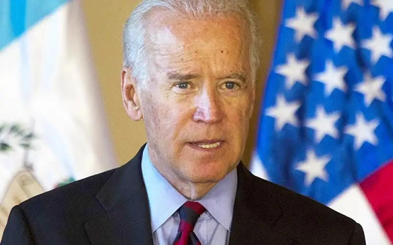 بايدن يلتزم بدعم إعادة فتح معبر