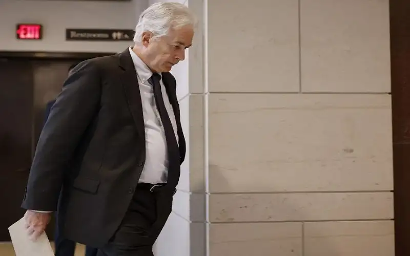 مدير المخابرات الامريكية في باريس لإحياء