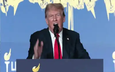 ترامب يجدد وعوده بوقف النزاع في