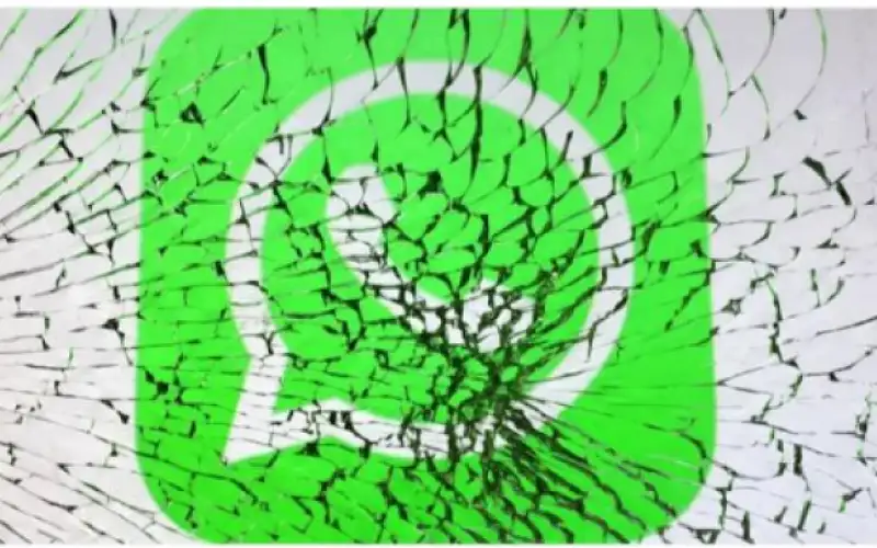 ثغرة في واتساب تسمح بالتجسس على