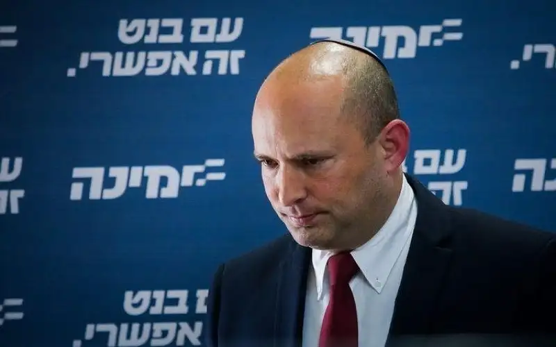 نفتالي بينيت يختبئ في ملجأ منزله