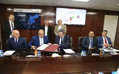 المياه توقع اتفاقيات مشاريع استراتيجية في