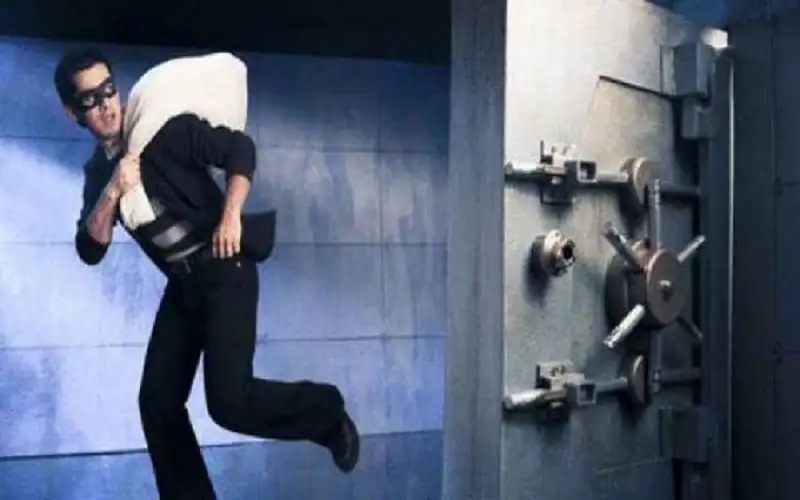 سطو مسلح على بنك في ماركا