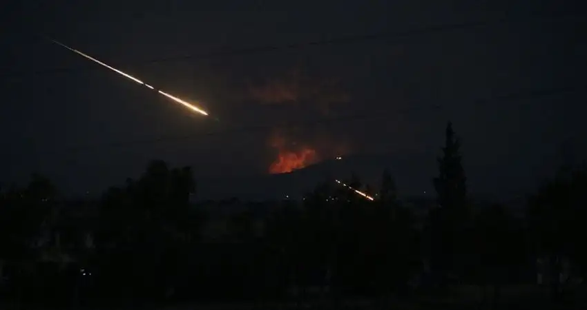 مقتل طفلة في عدوان إسرائيلي على