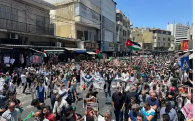 مسيرة حاشدة في الحسيني نصرة لغزة