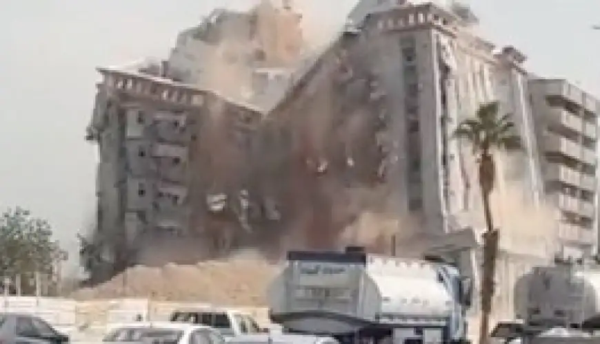 انهيار مفاجئ لمبنى سكني في إسطنبول