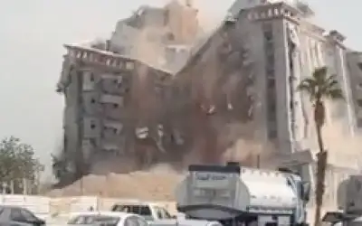 انهيار مفاجئ لمبنى سكني في إسطنبول