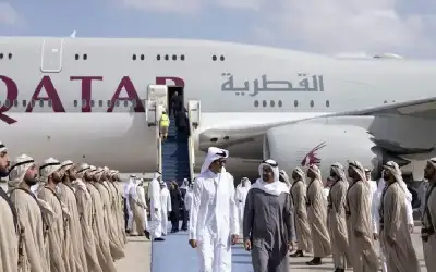 الرئيس الإماراتي يستقبل أمير قطر في
