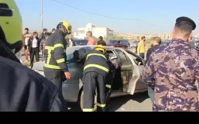 وفاة مواطن بتدهور مركبته على طريق