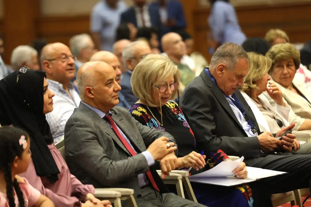 اشهار موسوعة العمل والعادات والتقاليد في