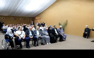 مندوبا عن الملك.. العيسوي يودع بعثة
