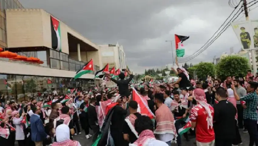 بدء احتفالات اليوبيل الفضي في مختلف