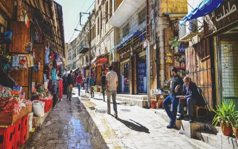 618 الف عامل في القطاع التجاري