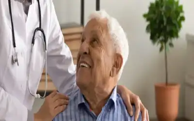 لماذا يصاب بعض الأشخاص بالخرف عند
