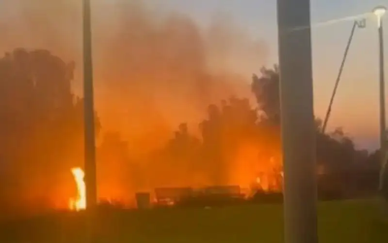 اندلاع حرائق بالجولان إثر سقوط مسيرة