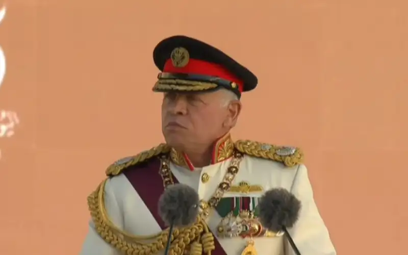 الملك: الأردن غال بأهله والشعب الأردني