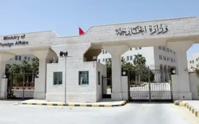 الخارجية تتابع وفاة أردنية وابنها بحادث