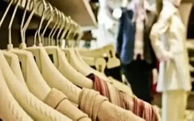 تجار الألبسة: الأسعار لم ترتفع منذ
