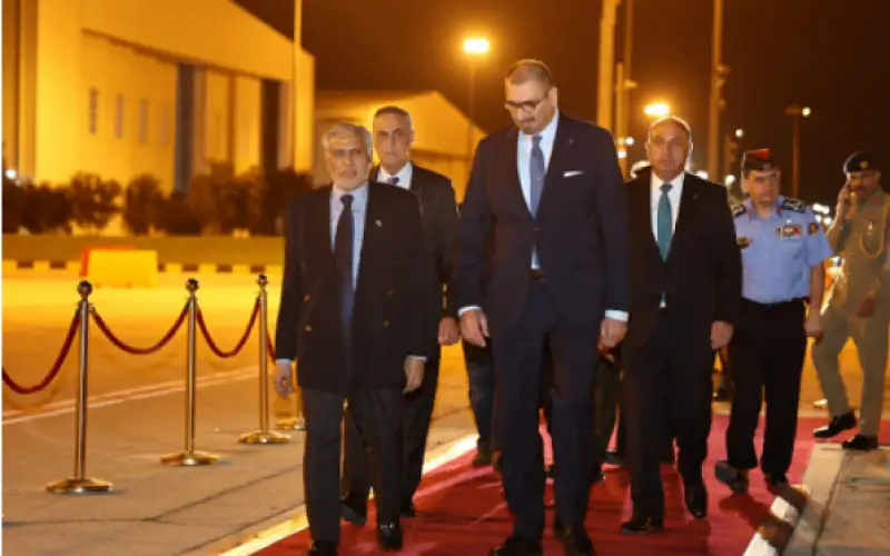 وصول وزير خارجية باكستان إلى الأردن