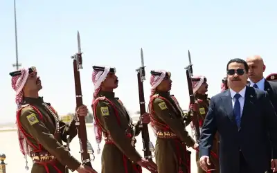 رئيس الوزراء العراقي ووزير خارجية اليونان