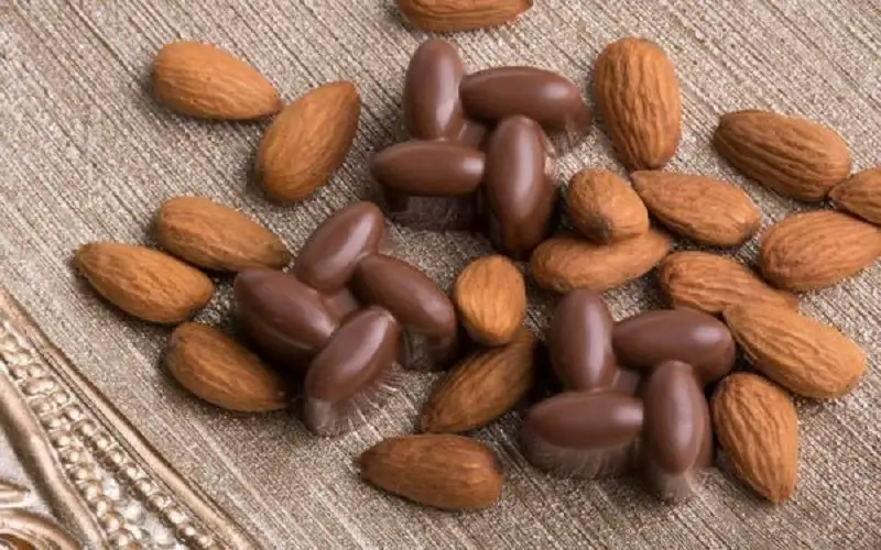 الزراعة تدعم خطوط إنتاج لتجفيف اللوز