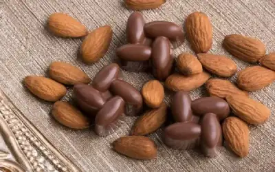 الزراعة تدعم خطوط إنتاج لتجفيف اللوز