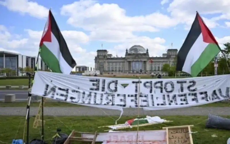 البرلمان الألماني يرفض وقف صادرات الأسلحة