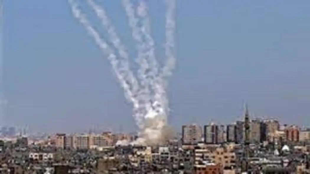 خمسة شهداء جراء قصف الاحتلال منزلين