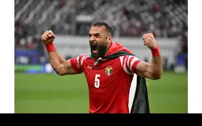 العروض الاحترافية تنهال على نجمي النشامى