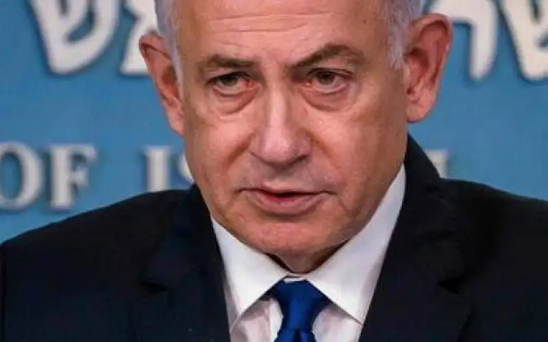 نتنياهو يهاجم الإدارة الأمريكية لوقفها تزويد