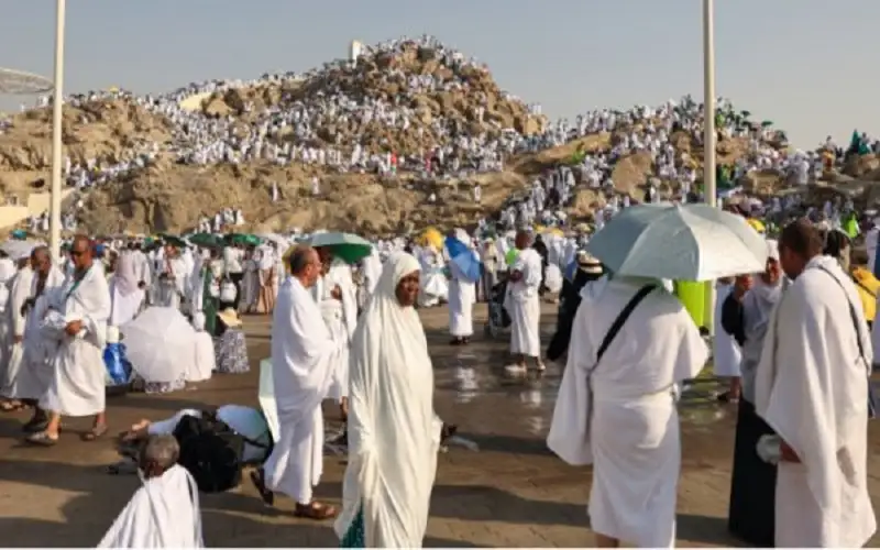 حجاج أردنيون ساروا 26 كم قبل