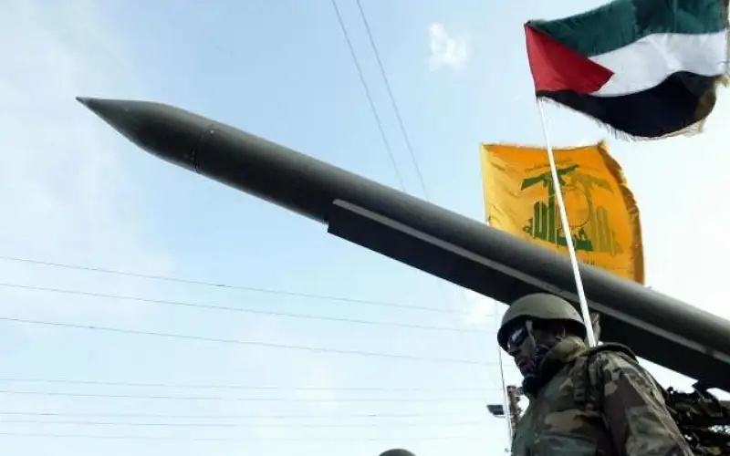 حزب الله يطلق وابلا من الصواريخ