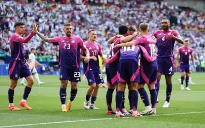 ألمانيا تضع قدمها في ثمن نهائي