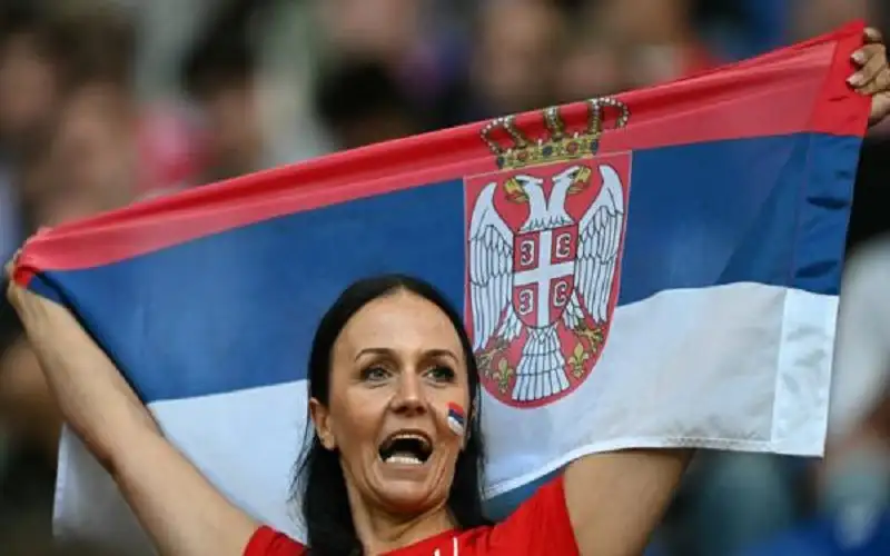 منتخب صربيا يهدد بالانسحاب من بطولة