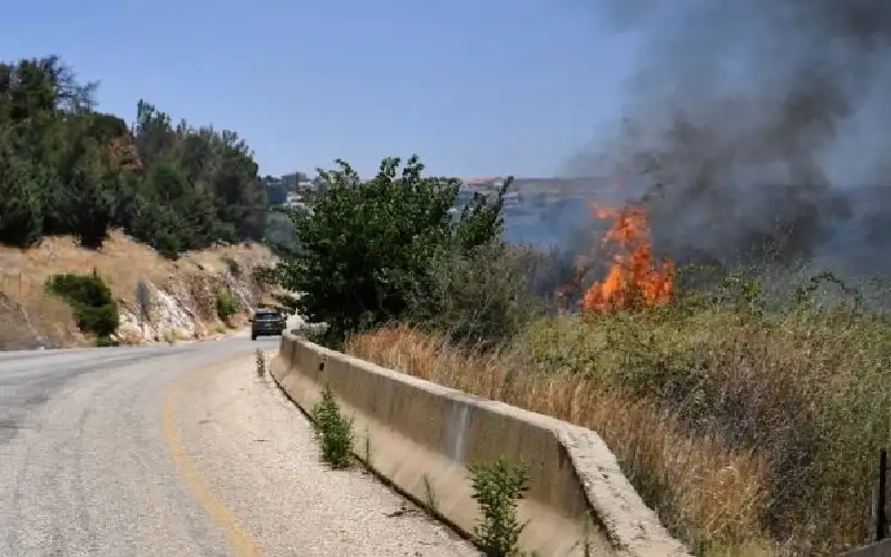 لبنان.. سباق بين مساري التصعيد والمساعي