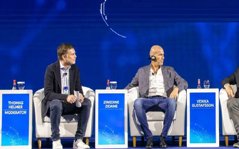 دبي تجمع أكبر الشركات العالمية في