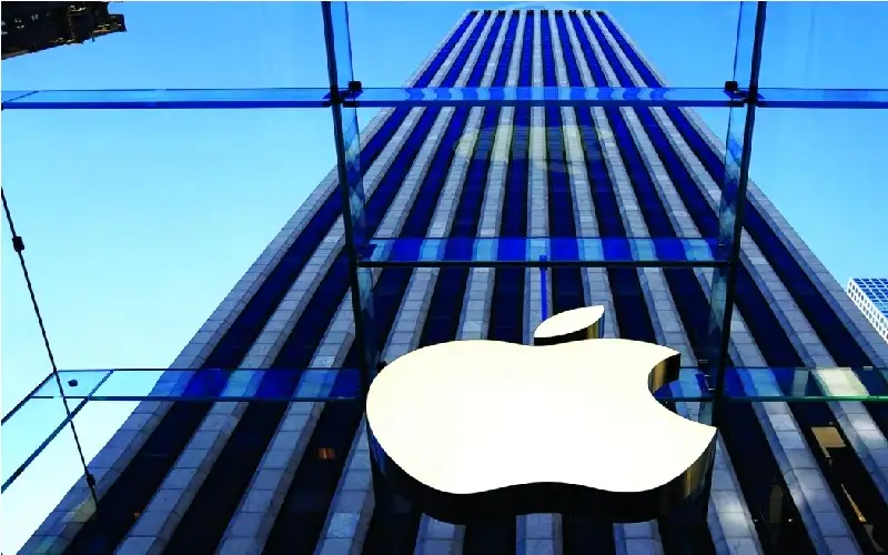 أبل تؤجل إطلاق خصائص ذكاء اصطناعي