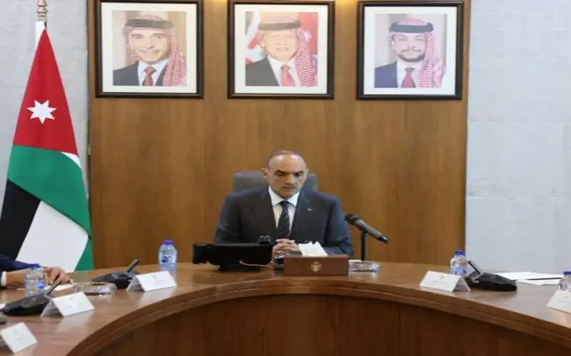 الخصاونة يترأس اجتماعا لمتابعة قضية وفاة