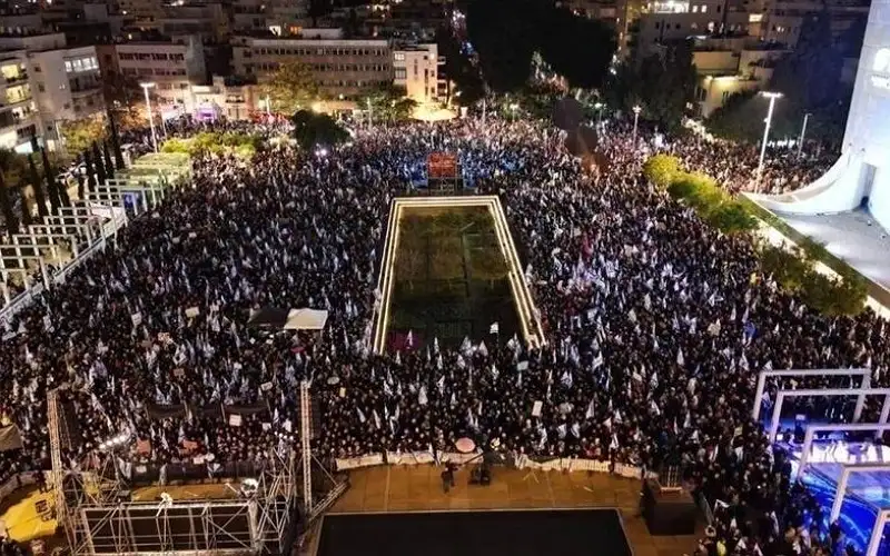 منظمو الاحتجاجات بإسرائيل يقررون التظاهر طوال