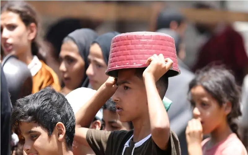 الجوع يقسو على سكان غزة تزامنا