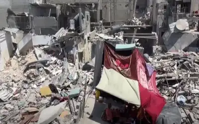 عائلة تتمسك بالحياة في شمال قطاع