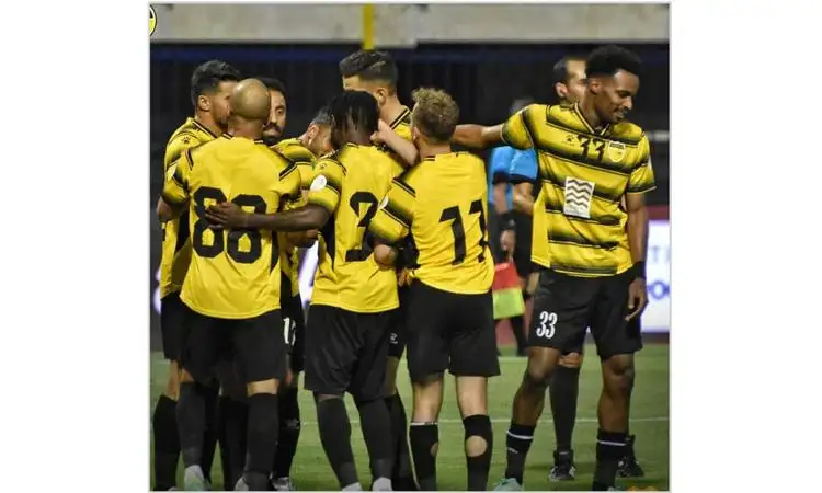 الحسين إربد يفلت من كمين السلط