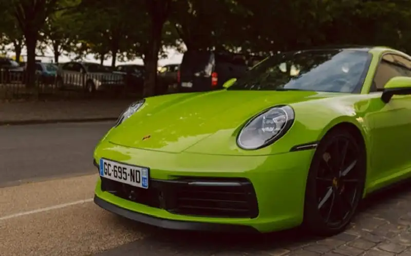 للتهرب من مخالفة سرعة.. فرنسي يبدل