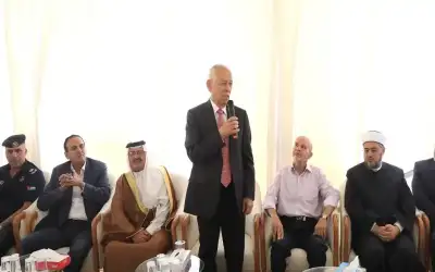 رئيس الديوان الملكي يقدم واجب العزاء