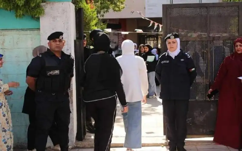 148968 طالبا وطالبة يتقدمون لامتحان التوجيهي