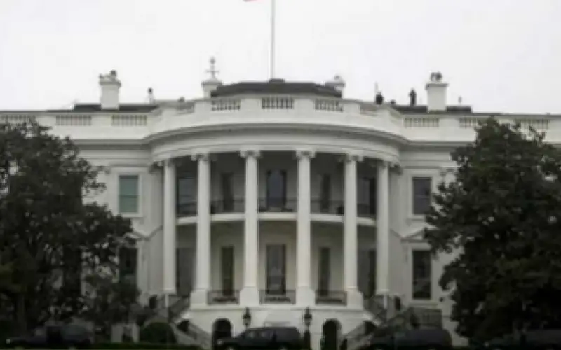 البيت الأبيض: نقف إلى جانب إسرائيل