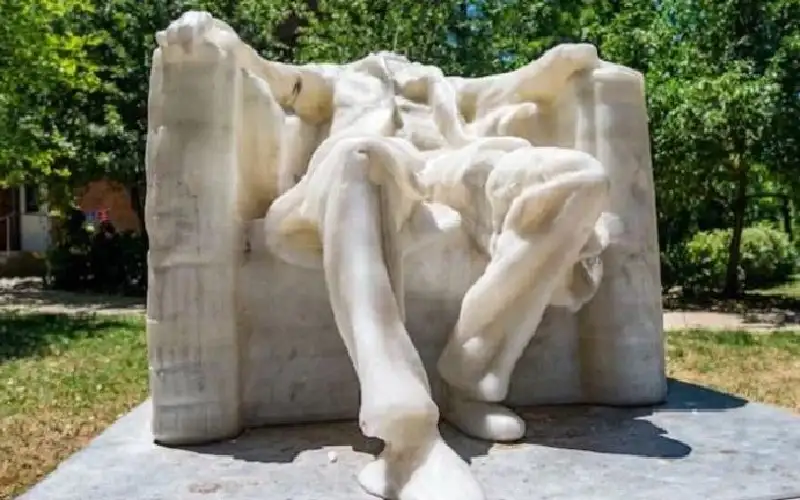 لعلها علامة تفاؤل.. موجة حر تذيب