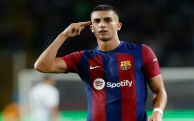 فيران توريس: سأبقى في برشلونة