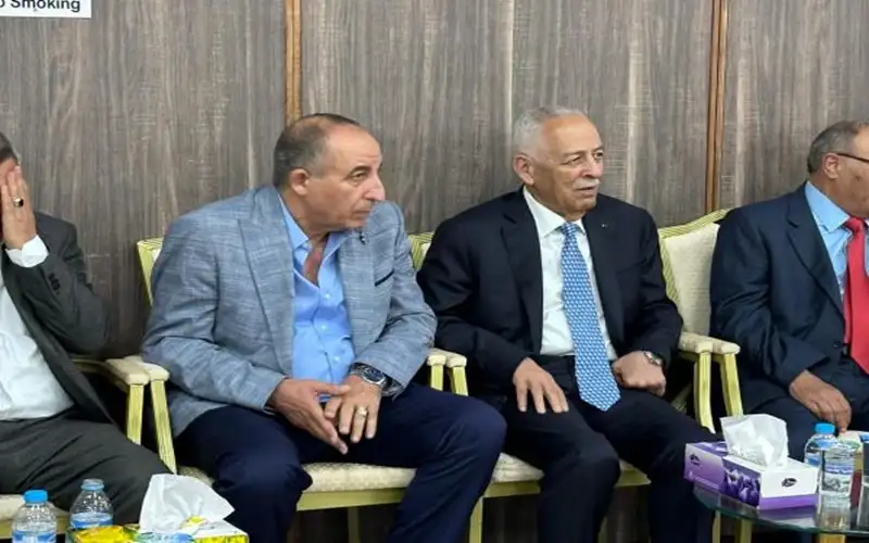 مندوبا عن الملك وولي العهد ..